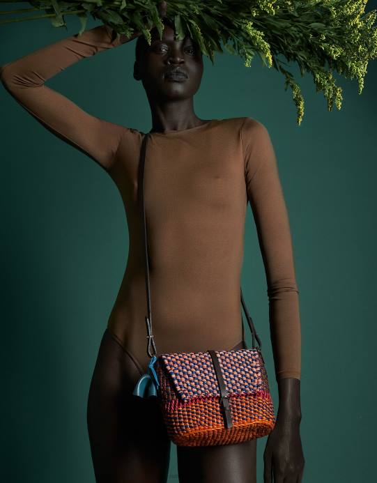 Monsoon نحيف حقيبة كروس سينسي موكا من آكس D68H1256 ملحق أنيق