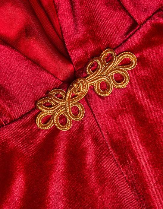 Monsoon بنت أرض العجائب المخملية ذات القلنسوة D68H1600 ملابس أحمر