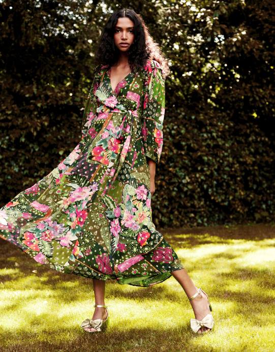 Monsoon نحيف فستان أناستازيا ملفوف ميتاليك من الفيسكوز المستدام D68H238 ملابس أخضر