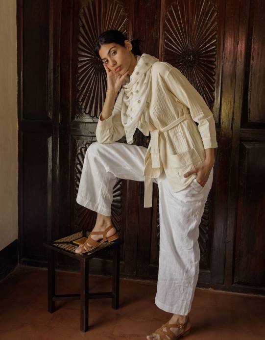 Monsoon نحيف سترة ربطة عنق عادية D68H310 ملابس كريم