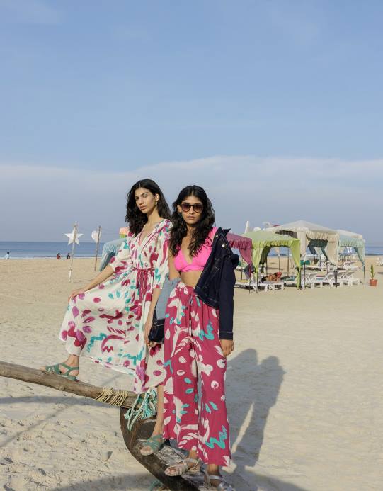 Monsoon نحيف سترة دورا من الدنيم بأكمام منتفخة من القطن المستدام D68H433 ملابس الأزرق (نيلي)