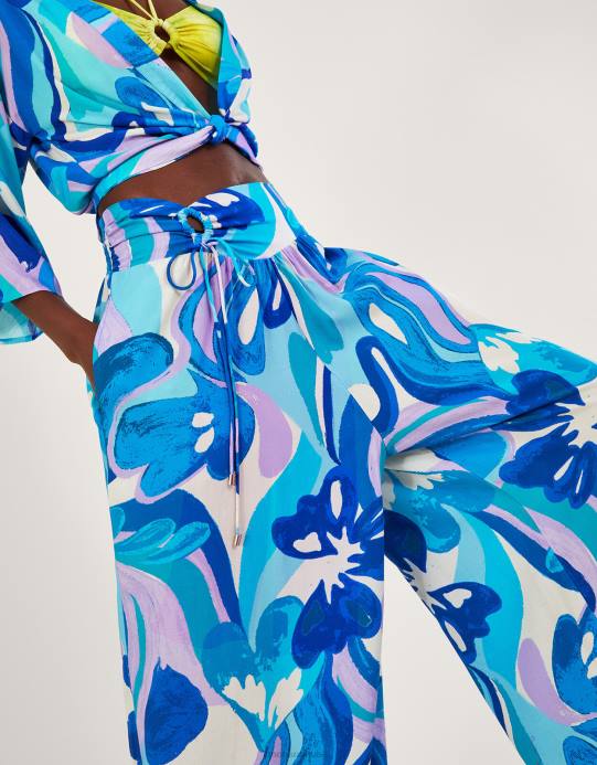 Monsoon نحيف بنطال قصير بطبعة دوامة في لينزينغ إيكوفيرو D68H548 ملابس أزرق