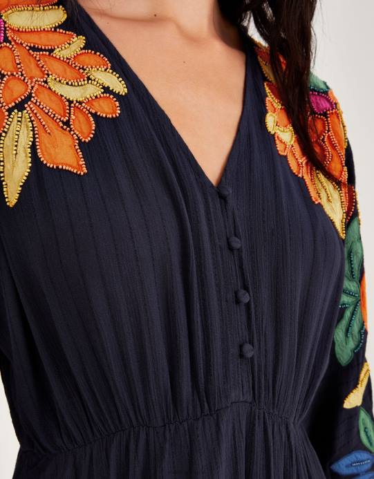 Monsoon نحيف فستان مزين بأوراق الشجر من لينزينج إيكوفيرو D68H623 ملابس الأزرق الداكن)