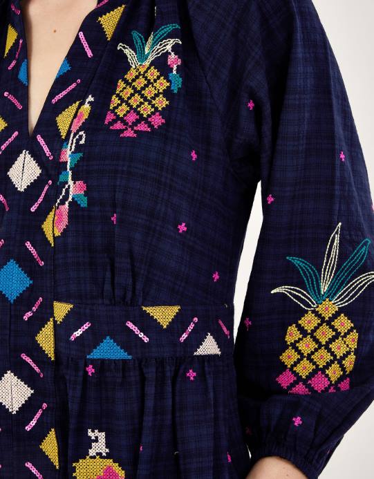 Monsoon نحيف فستان مطرز بالأناناس D68H799 ملابس الأزرق الداكن)