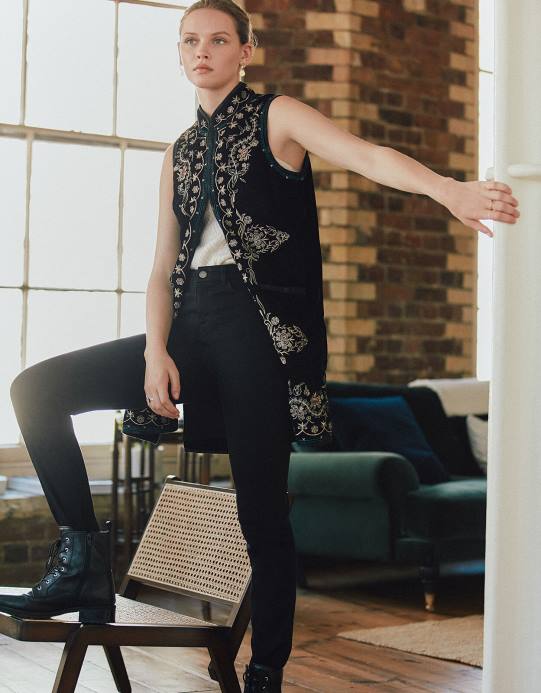 Monsoon نحيف جينز كارلا الفاخر D68H839 ملابس أسود