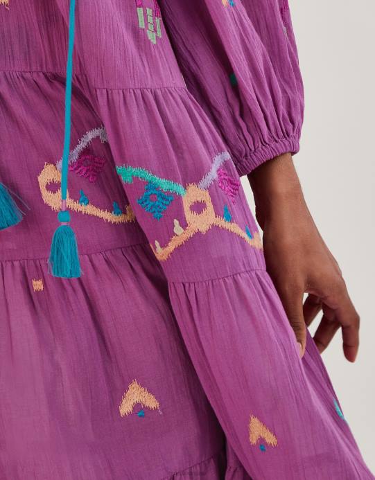 Monsoon نحيف فستان ميدي مطرز بطبعة هندسية مجردة D68H882 ملابس البنفسجي