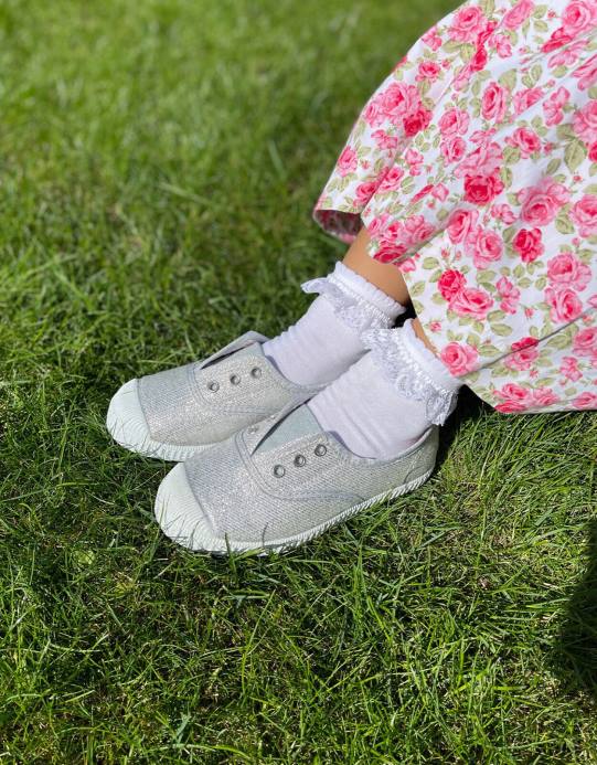 Monsoon أطفال هامبتون قماش البرقوق plimsolls الفضة D68H2366 أحذية فضة